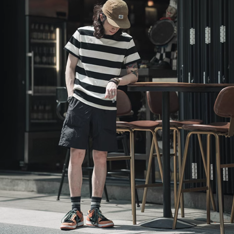 Round neck striped T-shirt V0493