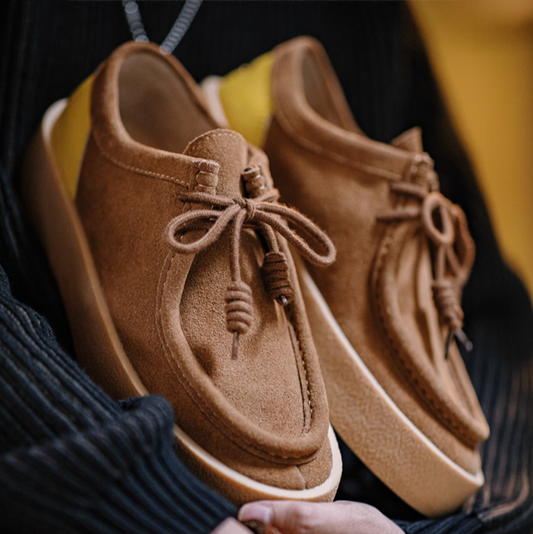 Retro suede moccasin shoes V0456