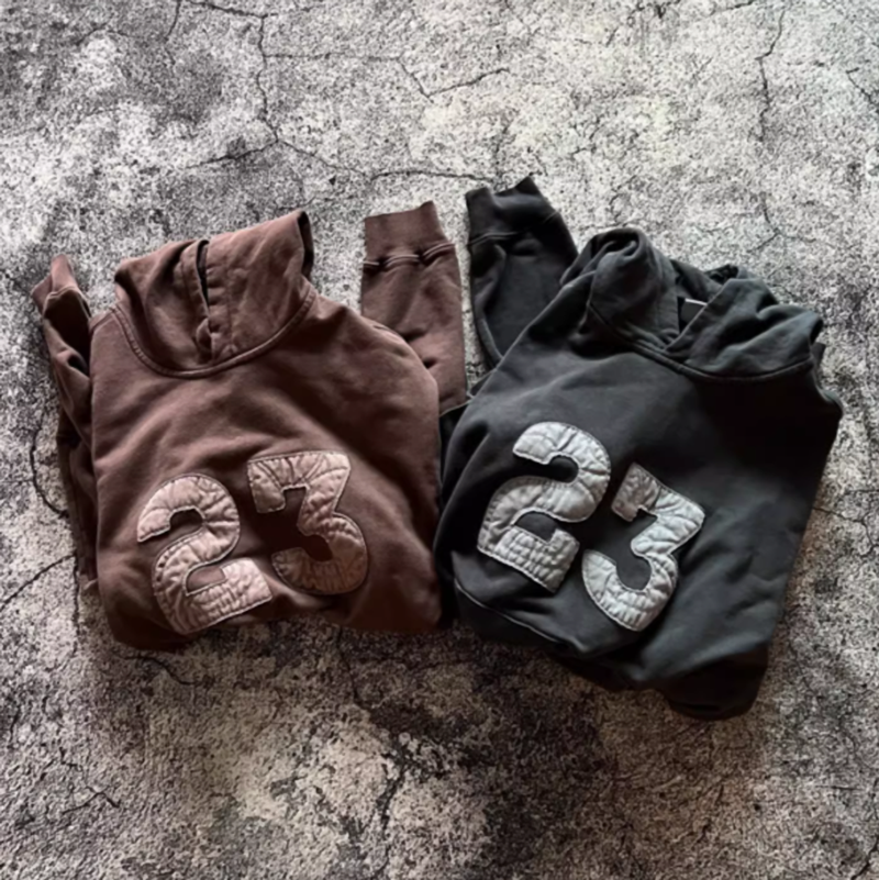 Heavyweight washed sweatshirt V0431