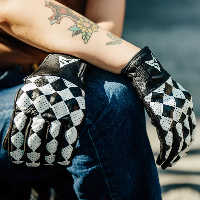 Retro Checkered Rider Gloves V0560