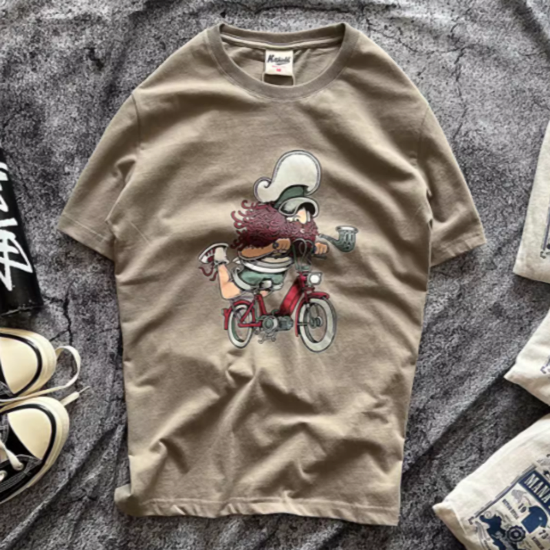 Old man on a bicycle T-shirt V0529