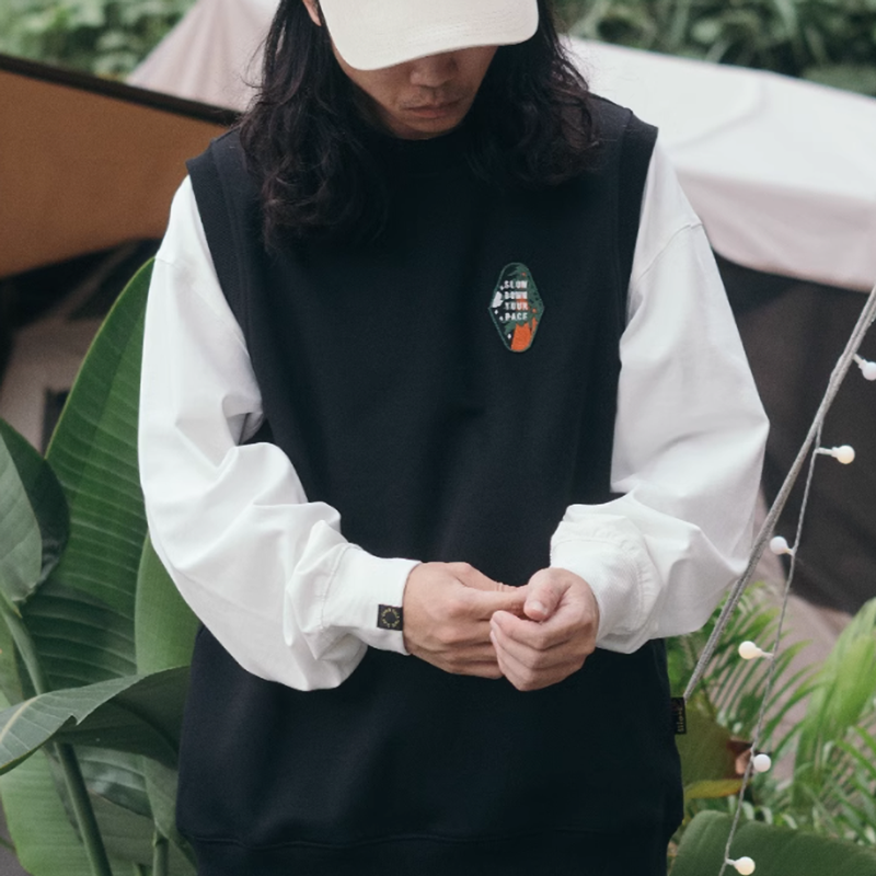 One point logo pullover vest V0514