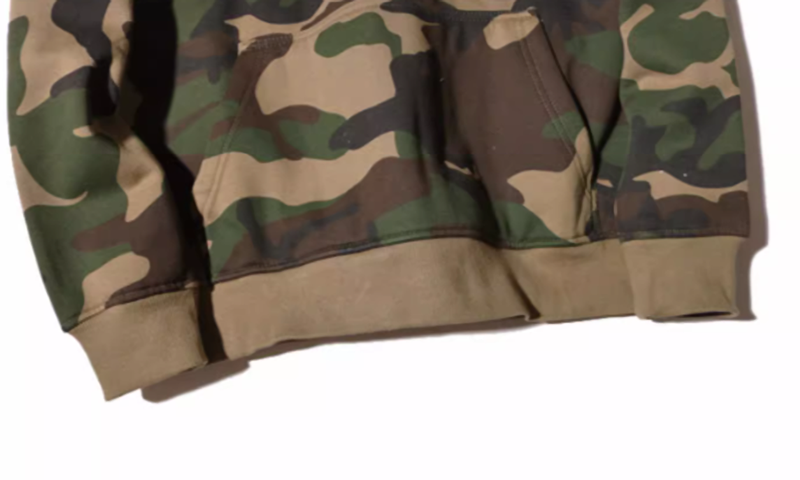 Fleece-lined camouflage hooded sweatshirt V0480