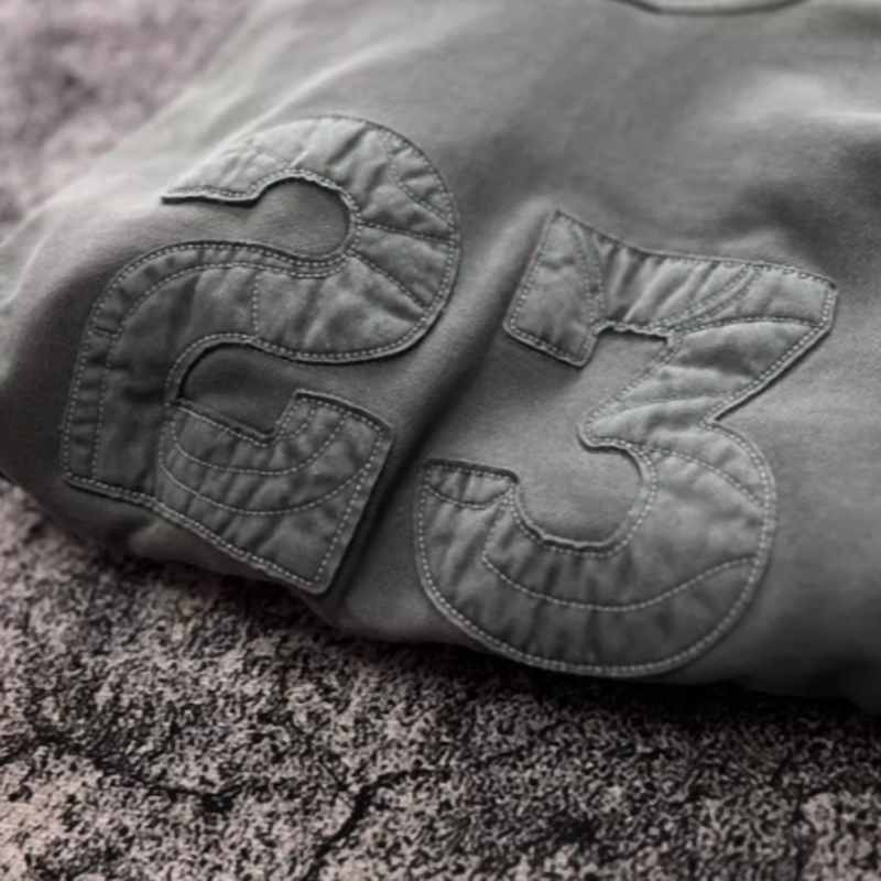 Heavyweight washed sweatshirt V0431