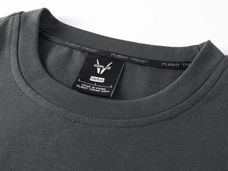 Contrast color multi-pocket T-shirt V0505