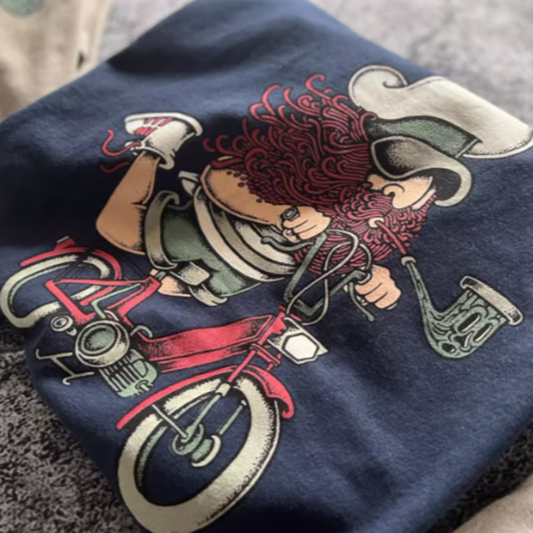 Old man on a bicycle T-shirt V0529