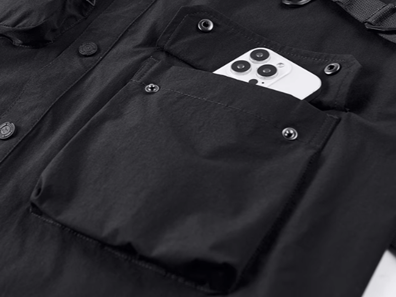 Multi-pocket strap shirt V0506