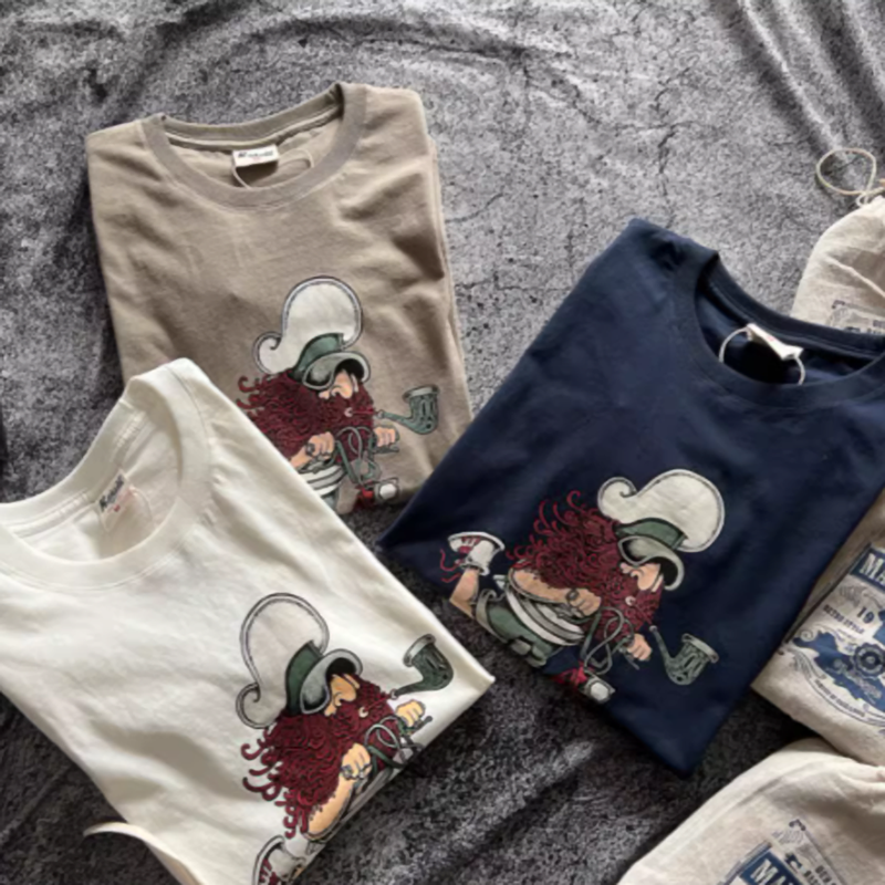 Old man on a bicycle T-shirt V0529