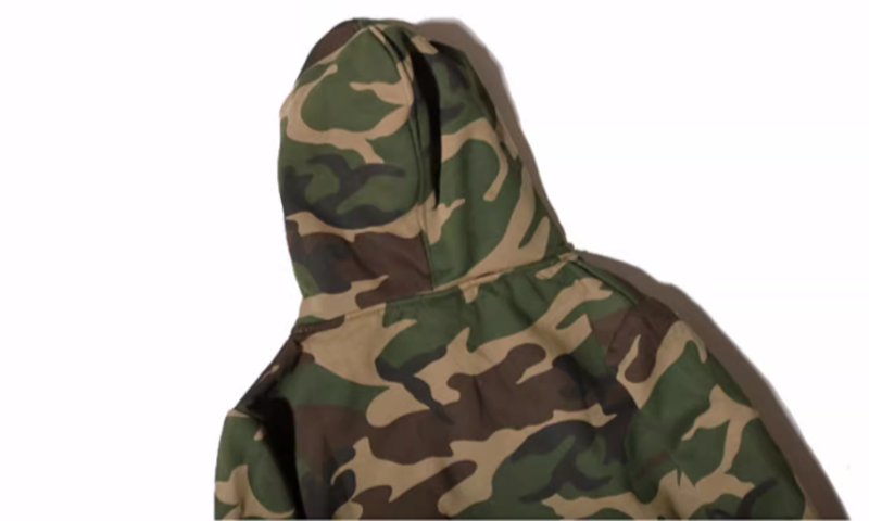 Fleece-lined camouflage hooded sweatshirt V0480