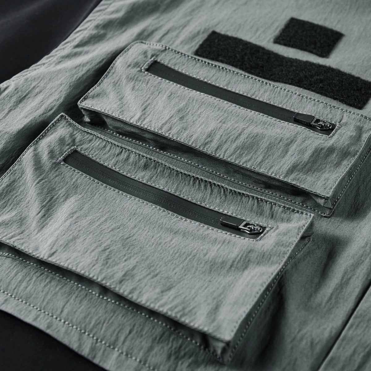 Urban Colorblock Multi-Pocket Shirt V0587