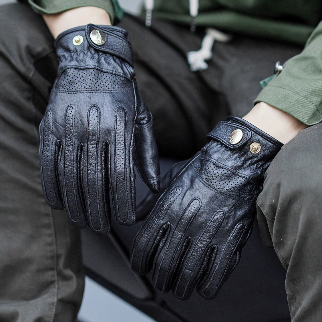 Vintage Touchscreen Riders Gloves V0797