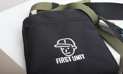 Embroidered Zip Pocket Sacoche V0897