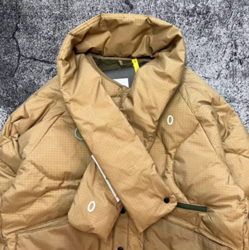 Quilted water-repellent down jacket V0400