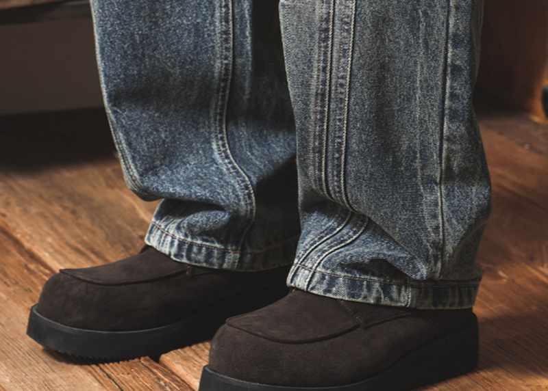 Retro Distressed Wide-Leg Jeans V1056