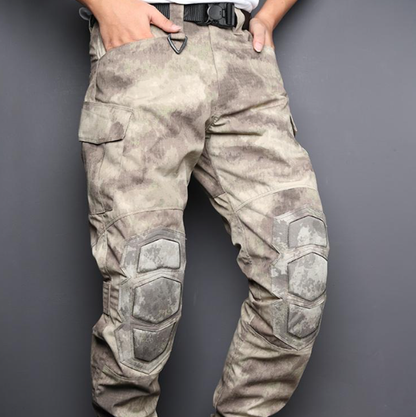 Camouflage pants with protectors V0363