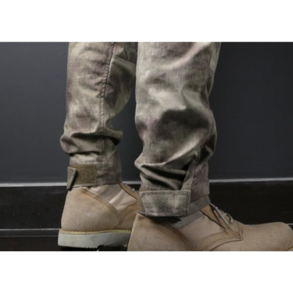 Camouflage pants with protectors V0363