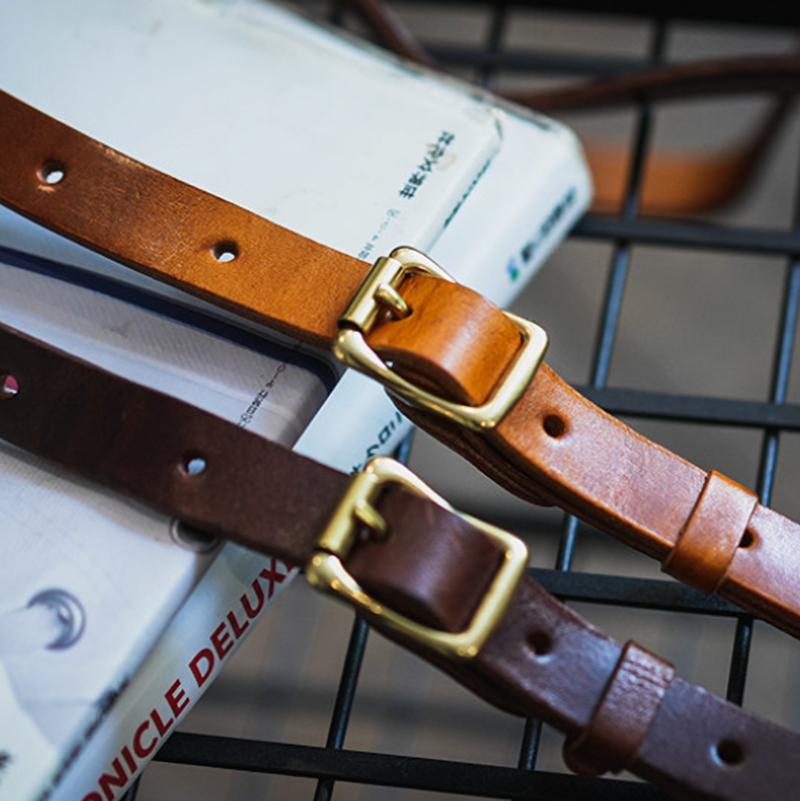 Classic Cowhide Messenger Bag V1003