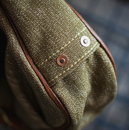 Classic Cowhide Messenger Bag V1003