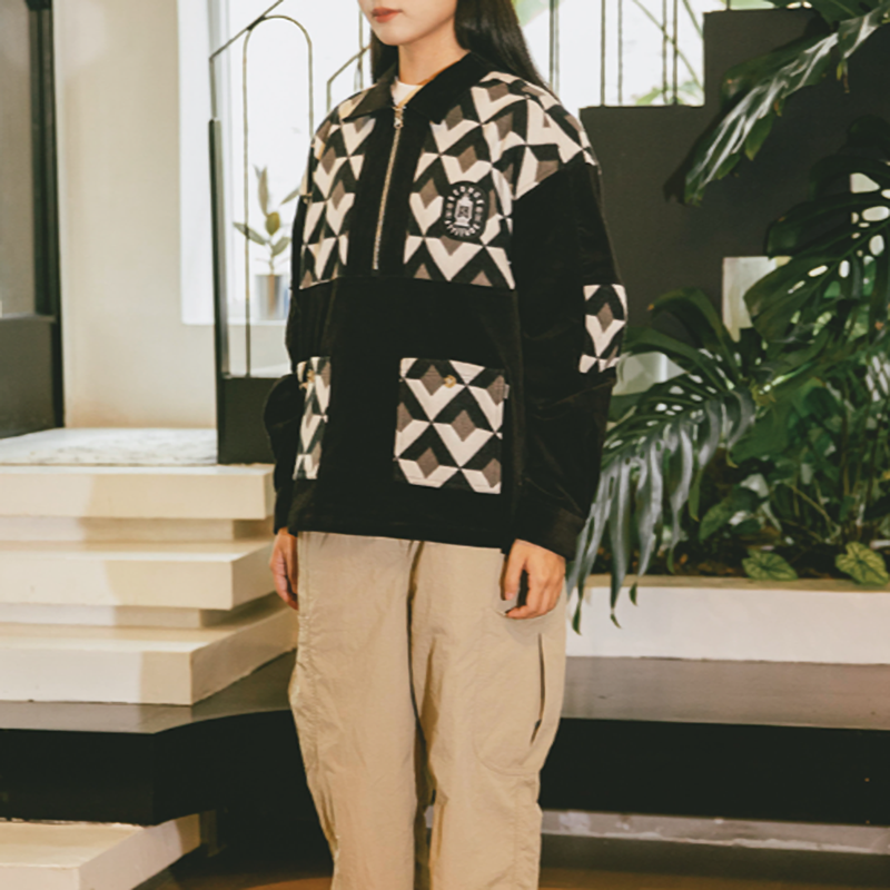 Retro Diamond Coach Jacket V0846