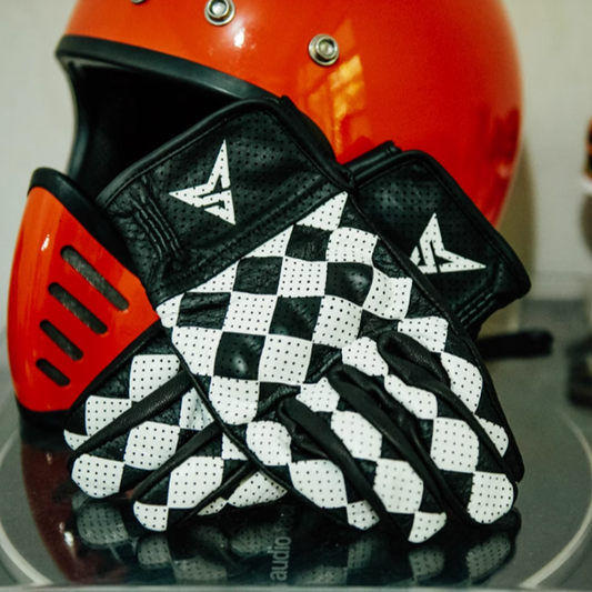 Retro Checkered Rider Gloves V0560