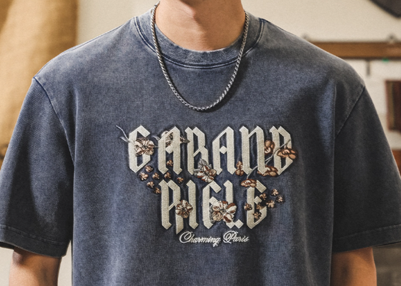 Retro Embroidered Sandstone T-Shirt V0905