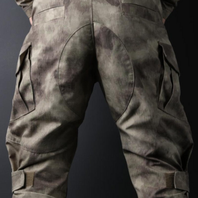 Camouflage pants with protectors V0363