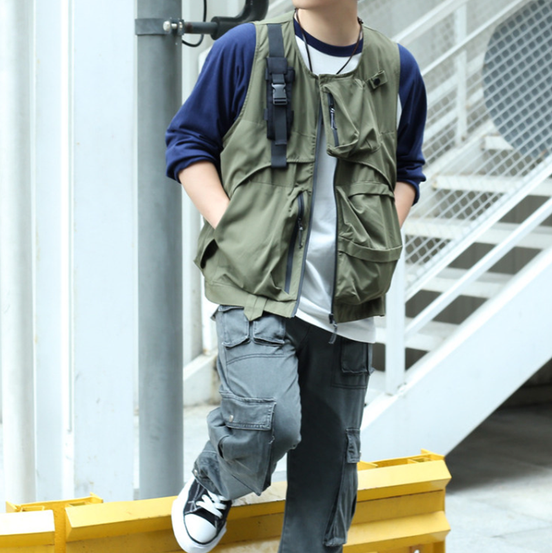 Buckle Strap Utility Vest