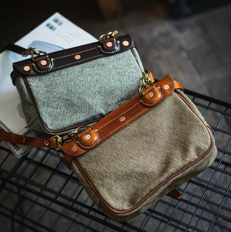 Classic Cowhide Messenger Bag V1003
