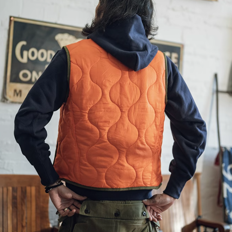 Waterproof quilted vest V0422