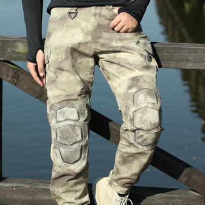 Camouflage pants with protectors V0363