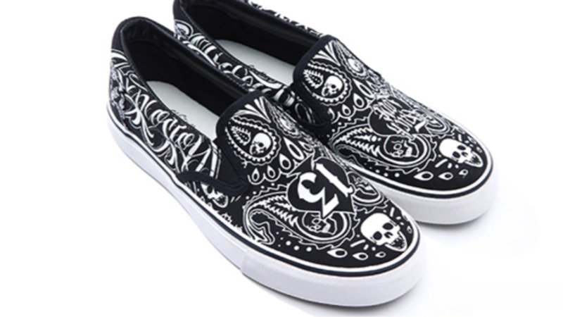 Cashew Flower Skull Slip-on V0098