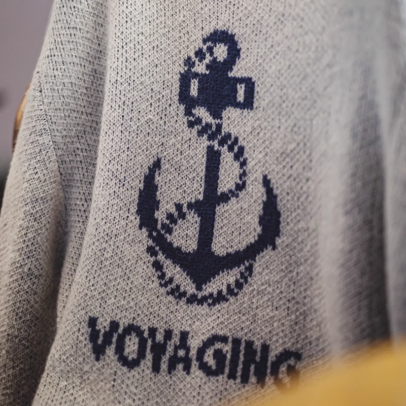 Anchor logo navy knit V0409