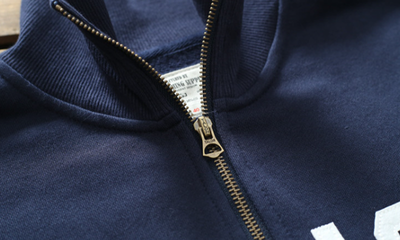 Heavyweight Half-Zip Sweatshirt V1047