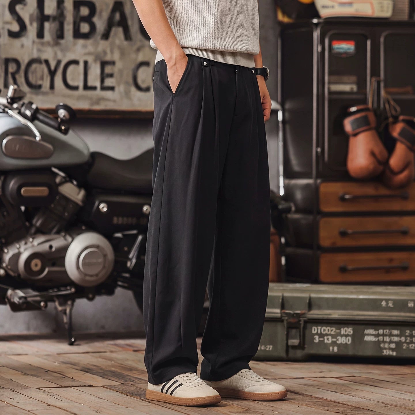 Retro wide-leg pants V0967
