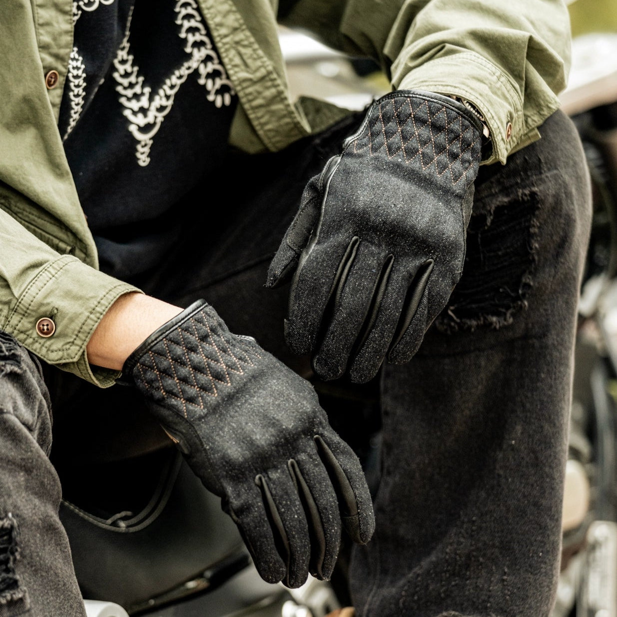 Vintage Touchscreen Motorcycle Gloves V0798