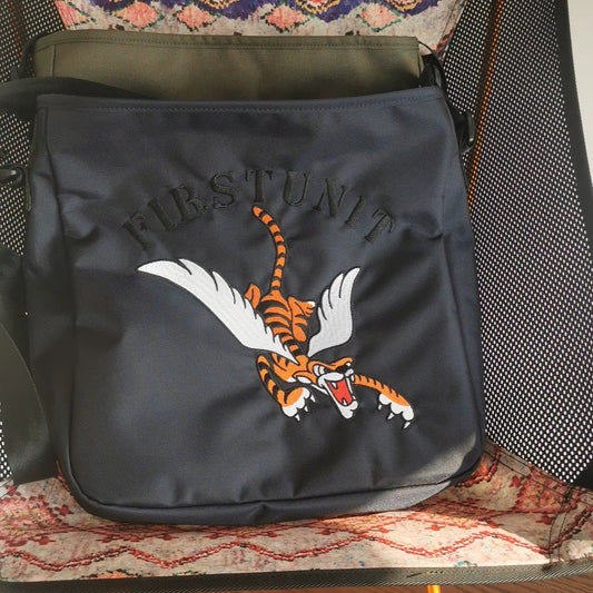 Flying Tiger Waterproof Shoulder bug V0896
